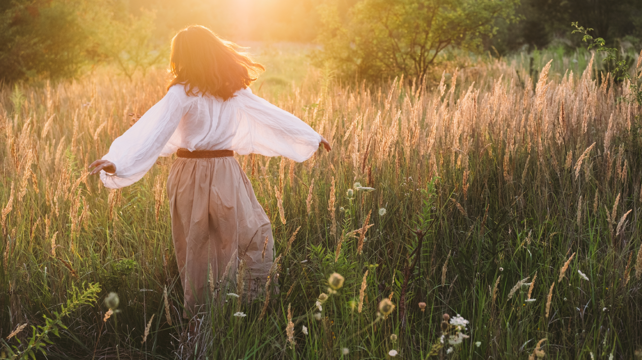 Viele Frauen setzen in dieser Lebensphase auf die Kraft der Natur. Besonders im Fokus stehen Isoflavone. - Gynial