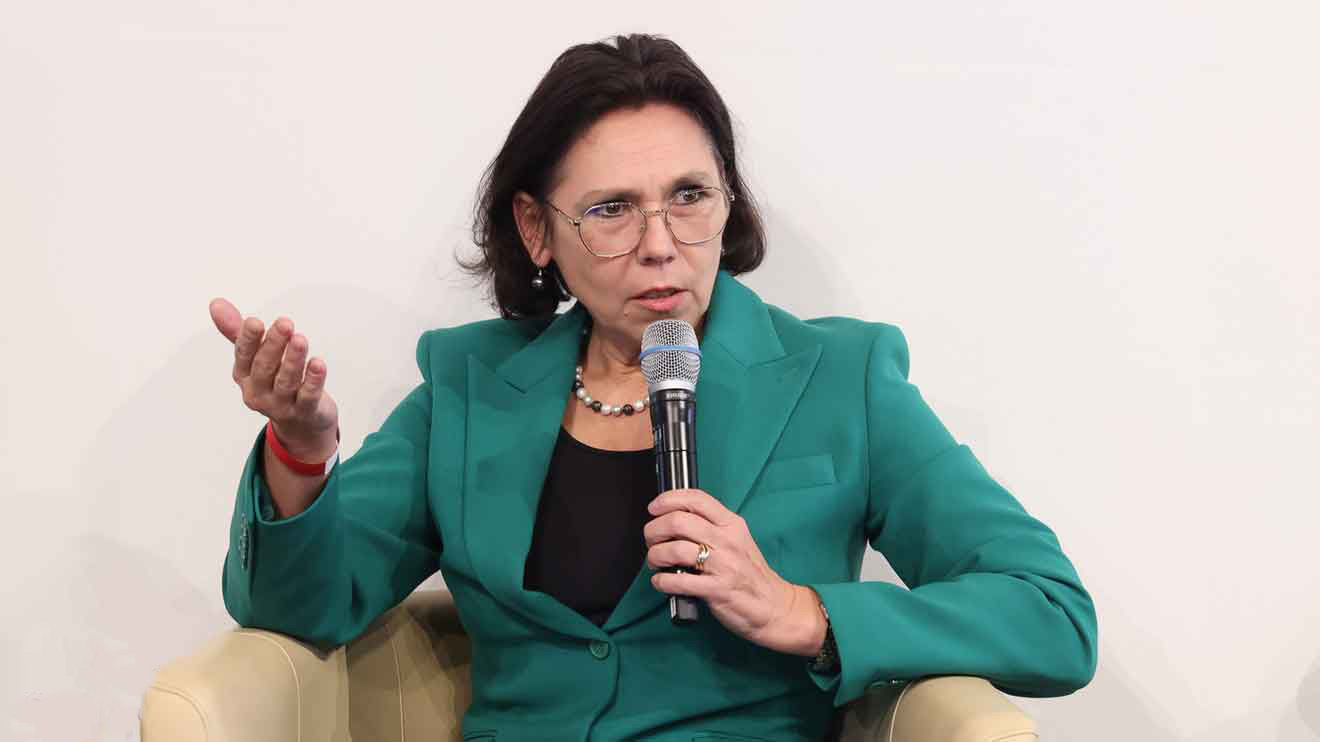 Prof. Dr. Doris Maria Gruber: "So wichtig es ist eine theoretische Ausbildung zum Thema Gyn-Endokrinologie zu absolvieren, so wichtig ist es auch klinische Expertise in der Betreuung von Patientinnen mit Hormonfragestellungen zu sammeln."