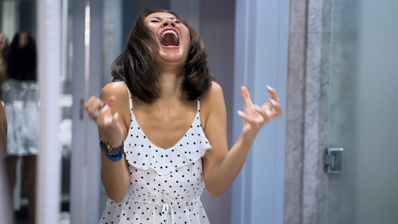 Viele Frauen in den Wechseljahren erleben, dass ihre Toleranzschwelle sinkt – und das, was sie früher still geschluckt haben, nun laut wird. - istock/Enes Evren