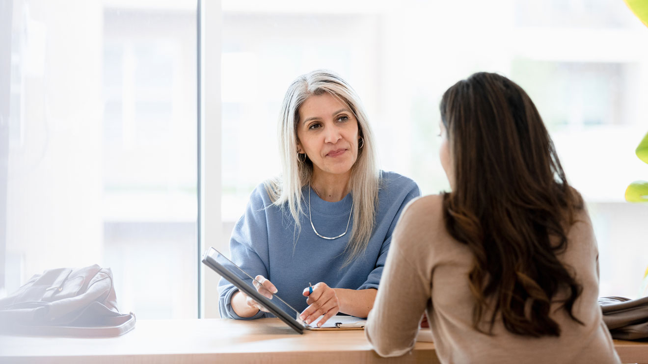 Der Begriff Hormoncoach ist nicht geschützt. Jeder kann sich so nennen – mit oder ohne medizinisches Wissen. - istock/SDI Productions