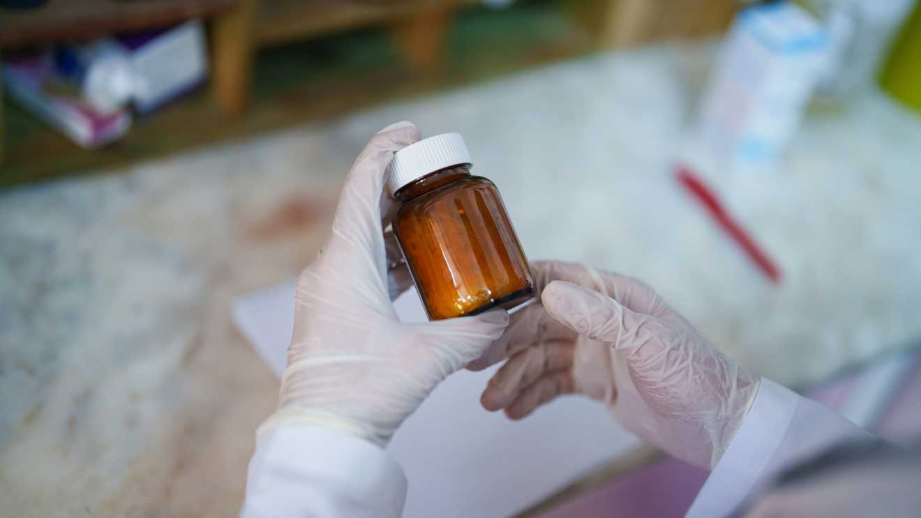 Nach dem Konzept der Rimkus-Methode werden die Hormone individuell dosiert. - iStock/ZeynepKaya