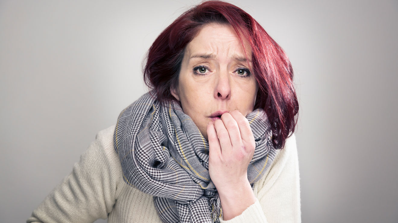 Symptome einer Herzrhythmusstörung können Angstgefühle verstärken, wodurch ein Teufelskreis aus Angst und körperlichen Beschwerden entstehen kann.  - iStock/SilviaJansen