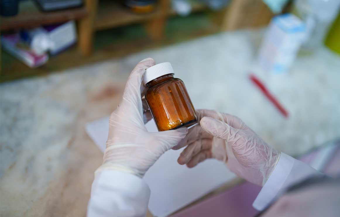 Nach dem Konzept der Rimkus-Methode werden die Hormone individuell dosiert - iStock/ZeynepKaya